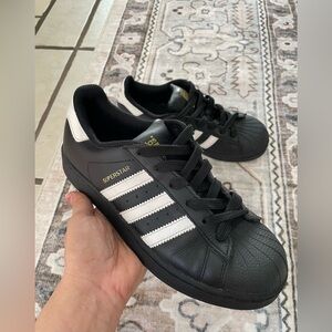 Adidas unisex Superstar Sneakers - Black with White Stripes